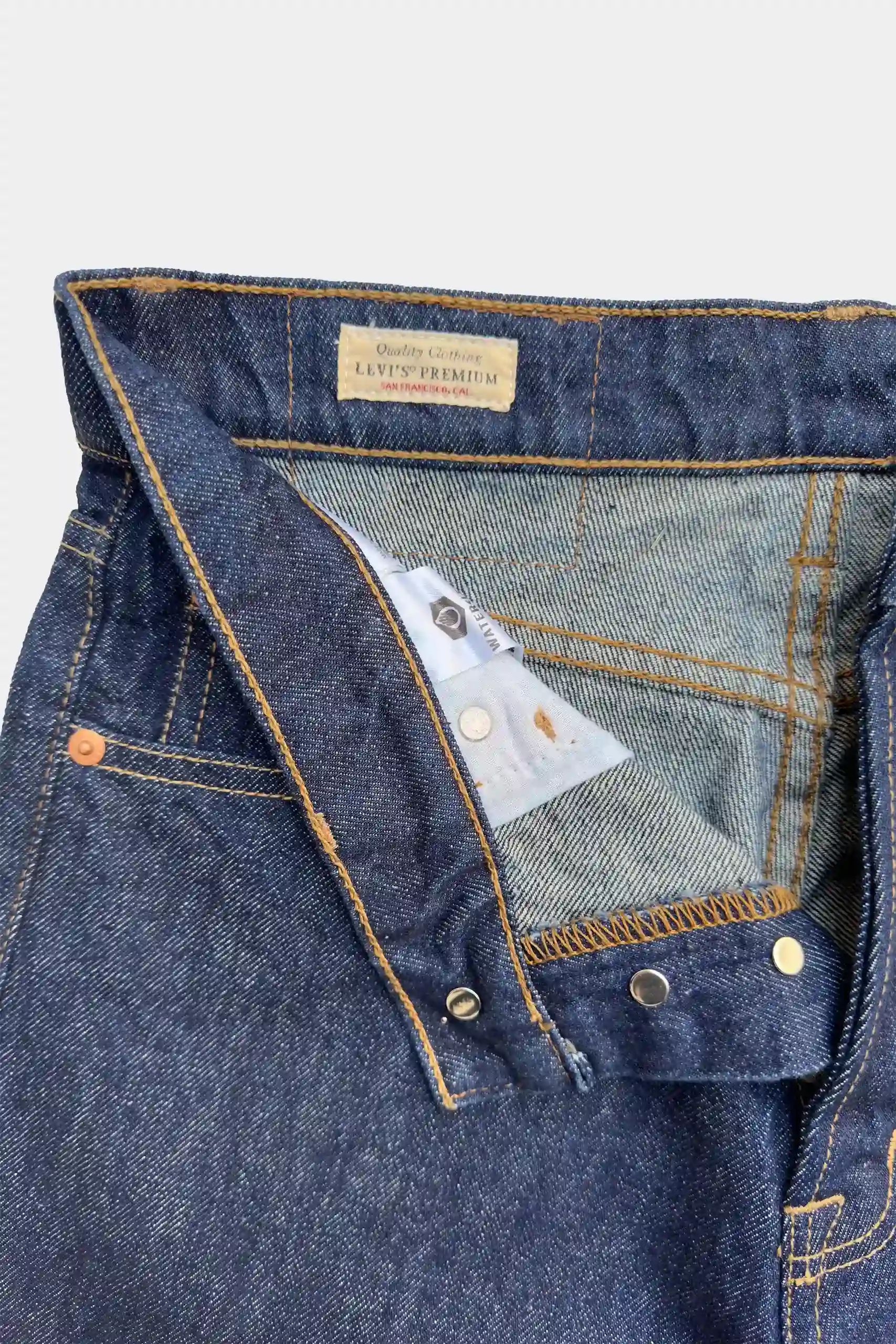 Levi’s 501 men vintage blue denim jeans authentic leftover overrun stock by Telo.pk