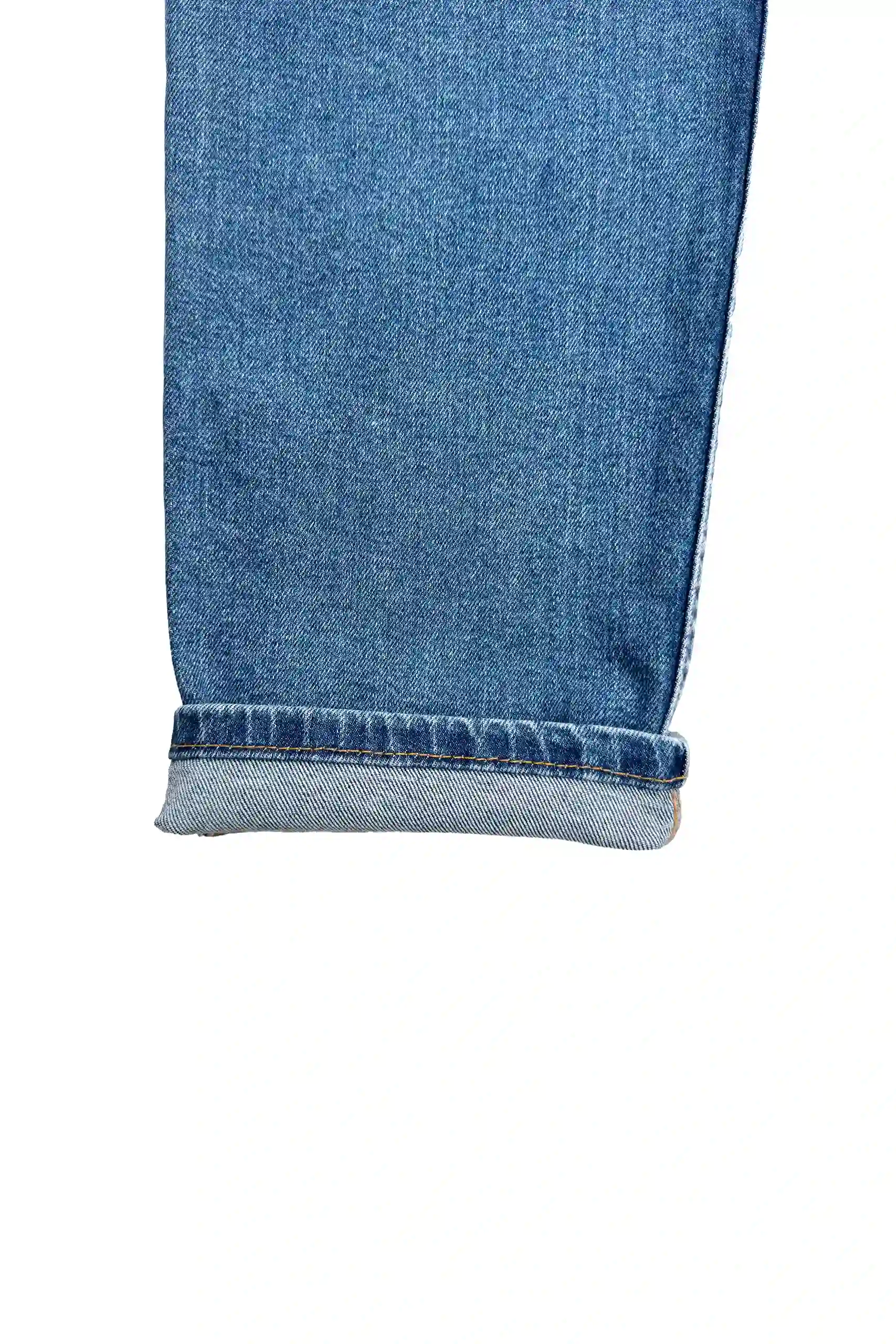 Levi’s 512 men tapered denim jeans authentic leftover overrun stock by Telo.pk