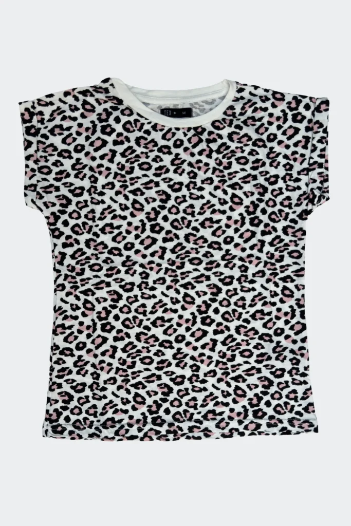 Women’s leopard print t-shirt with soft cotton fabric and stylish relaxed fit